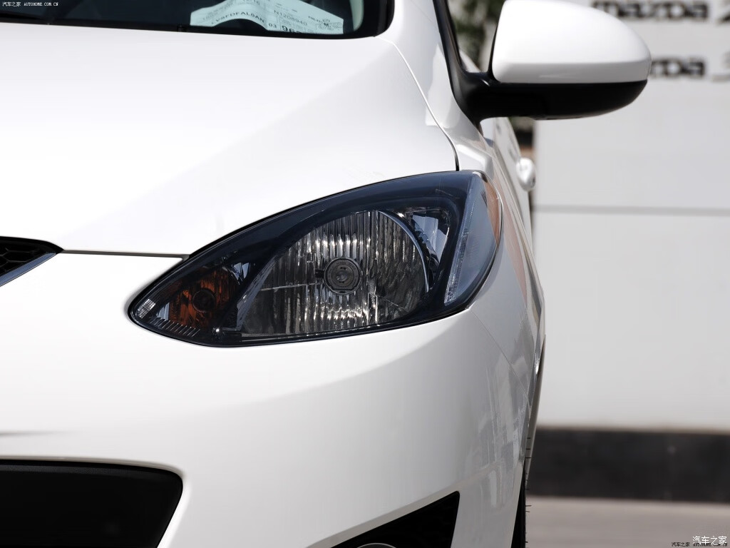 唐杉(tangshan)适用于马自达2大灯总成马2劲翔大灯前大灯前灯半总成