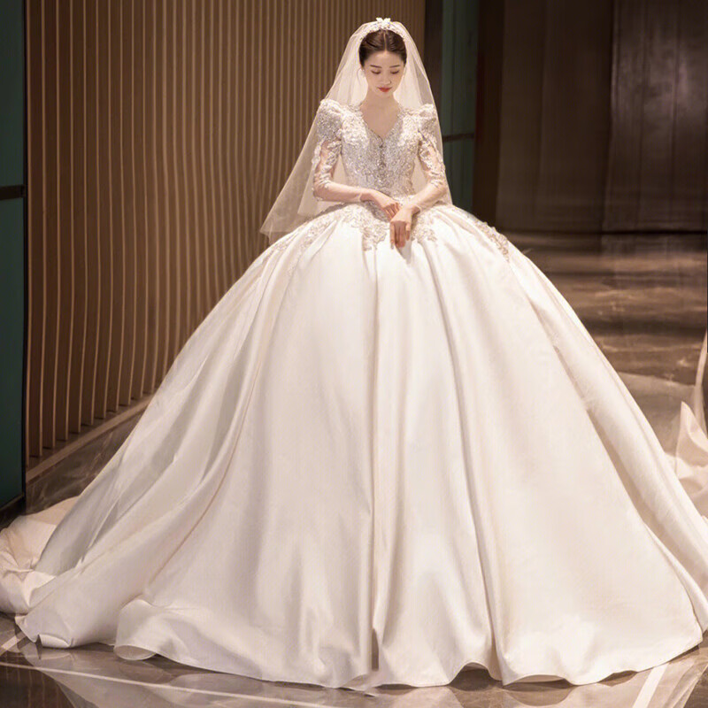 舒凯乐缎面婚纱主婚纱2022新娘小个子长袖感v领缎面宫廷风拖尾冬季 齐