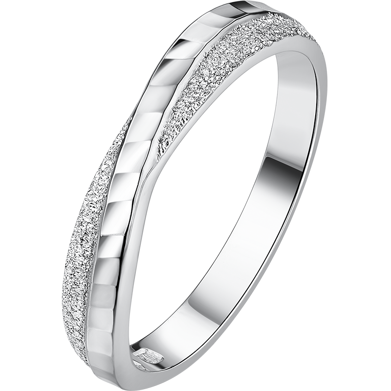 六福珠宝铂金戒指价格走势及评测，手感舒适设计精湛纯结婚嫁系列亲民高品质
