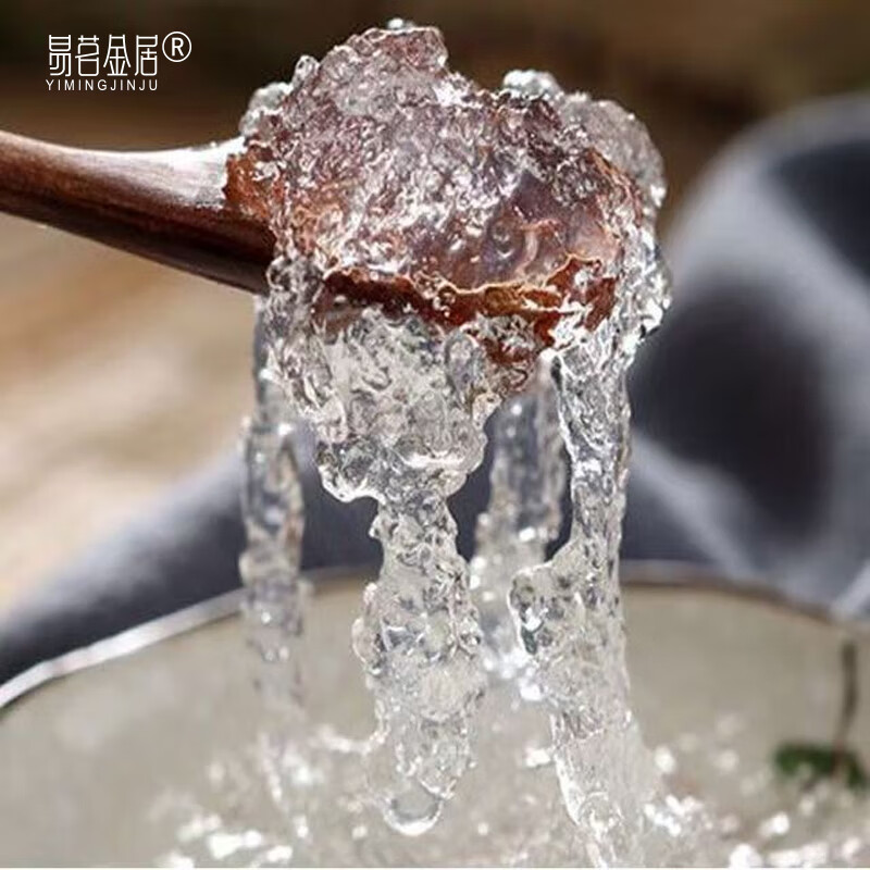 易茗金居桃胶+雪燕+皂角米 滋补养颜组合 雪燕150g+桃胶200g+皂角米200g 桃胶雪燕皂角米各1罐 共 550g*3罐