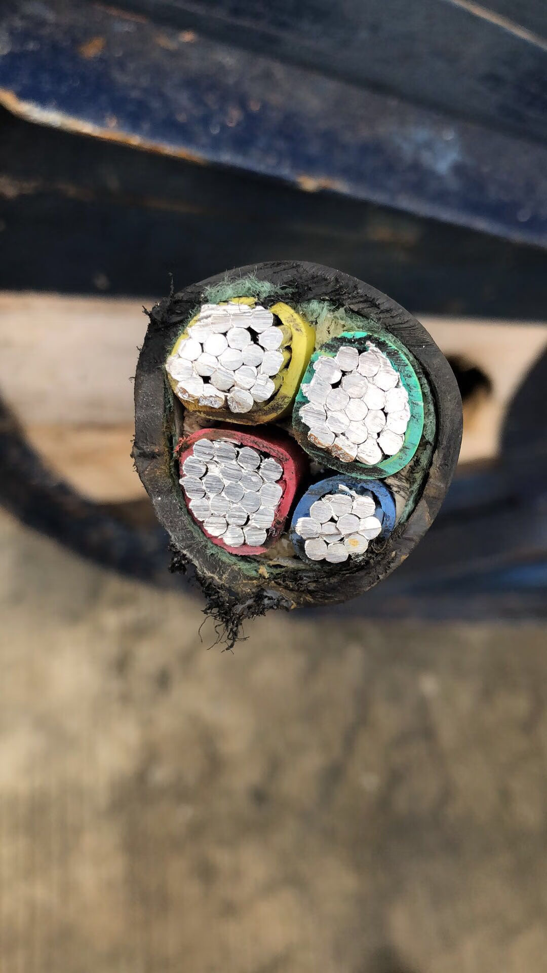 中大元通线缆zr-yjlv 3x95 1x50平方铝芯阻燃三相四线95平方