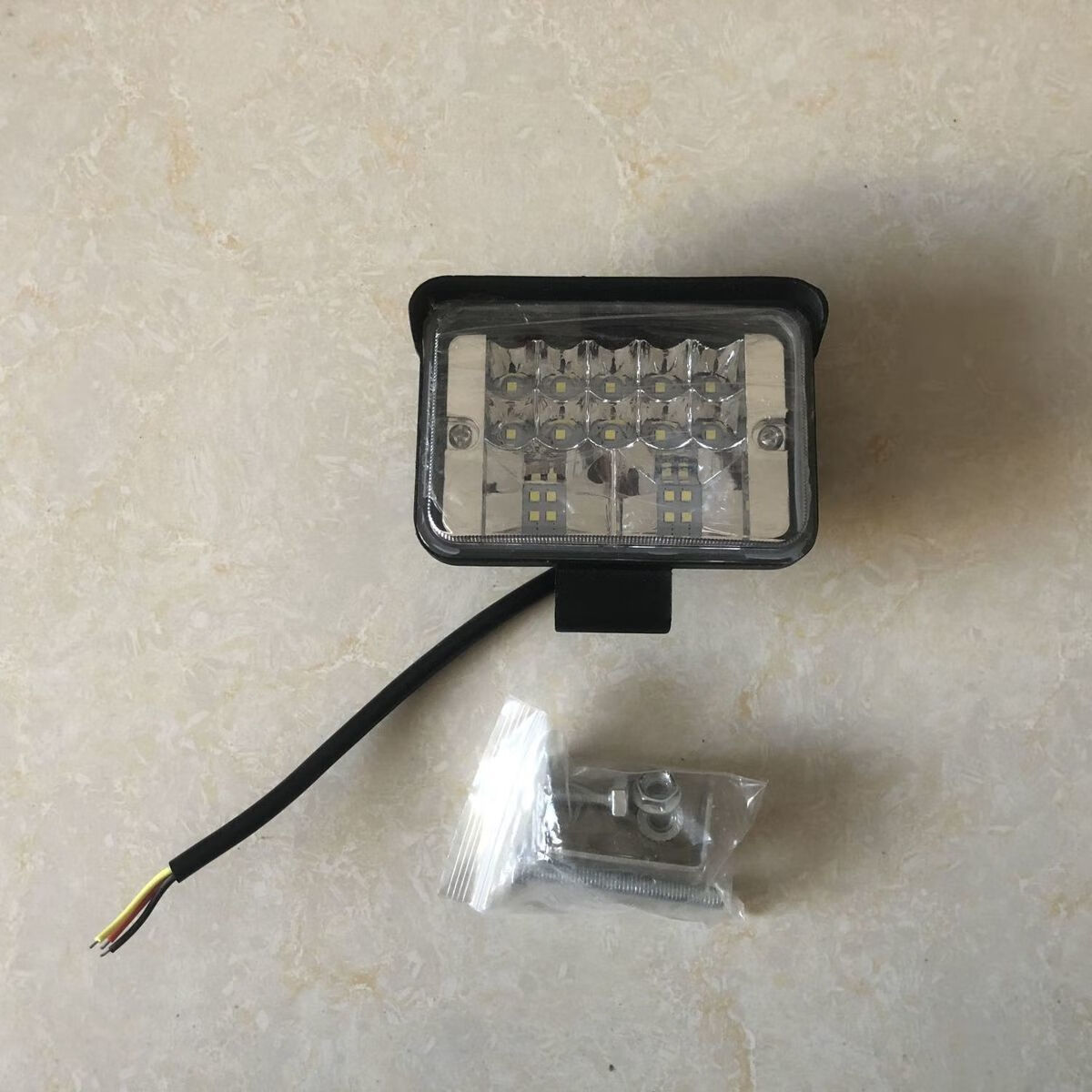 尚琛农用收割机拖拉机led大灯大功率前大灯12v-80v 三寸大视野