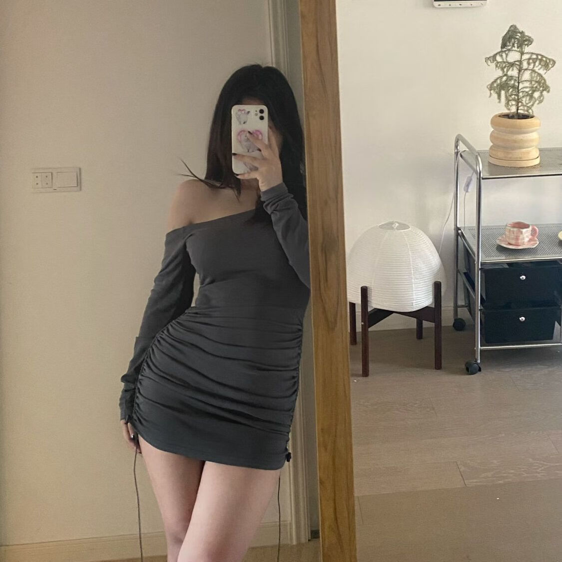 nzglr苹果型身材胖妹妹穿搭显瘦小黑裙特大码200斤春夏薄款辣妹收腰抽