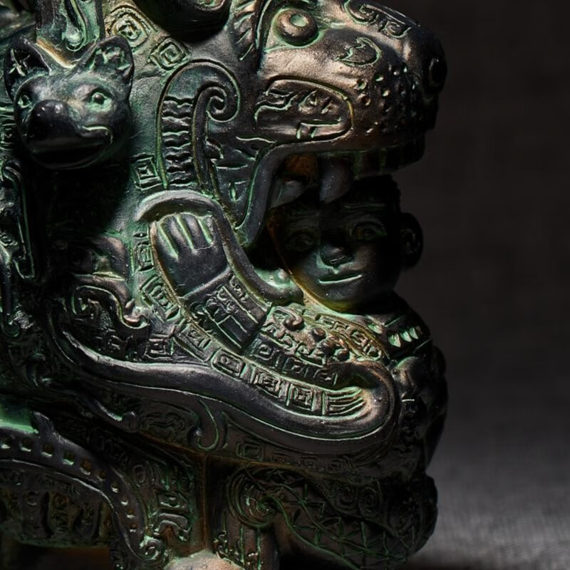 国宝回家虎食人卣树脂摆件海外文物博物馆河北博物院文创纪念品