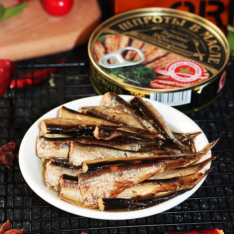 食芳溢俄罗斯进口油浸波罗的海熏制小鲱鱼罐头即食品下酒菜熏鱼肉160g