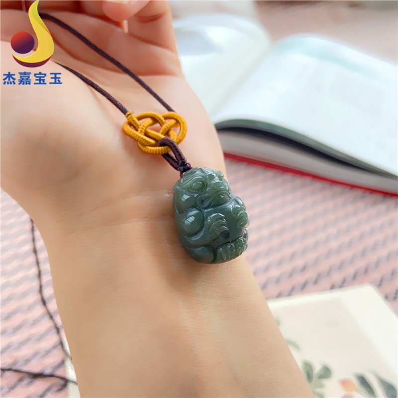 杰嘉宝玉原创和田玉细料青玉吊坠大气貔貅玉佩男女款礼物带证书免费刻字