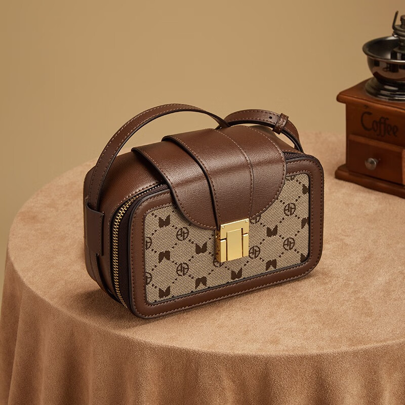 奥康 包包女包新款大容量妈妈包手提包时尚斜挎通勤单肩包生日礼物 BG701710-乌木色怎么看?