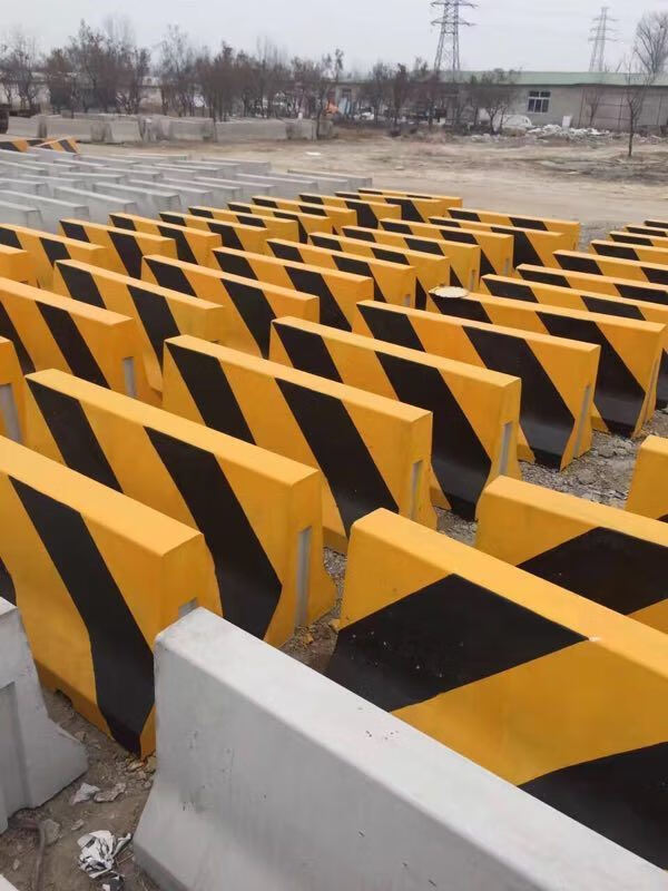 安全防撞隔离墩交通设施水泥路障水泥隔离墩警示墩水泥墩子防撞