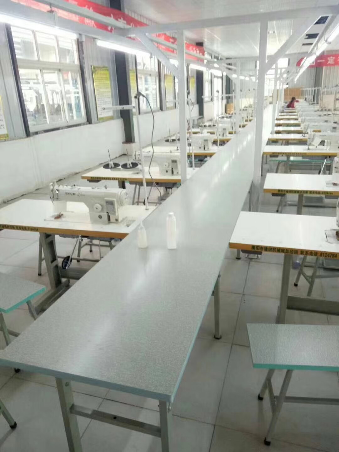简梓服装厂流水槽 服装厂流水槽制衣厂流水线车间缝纫机流水台案板操