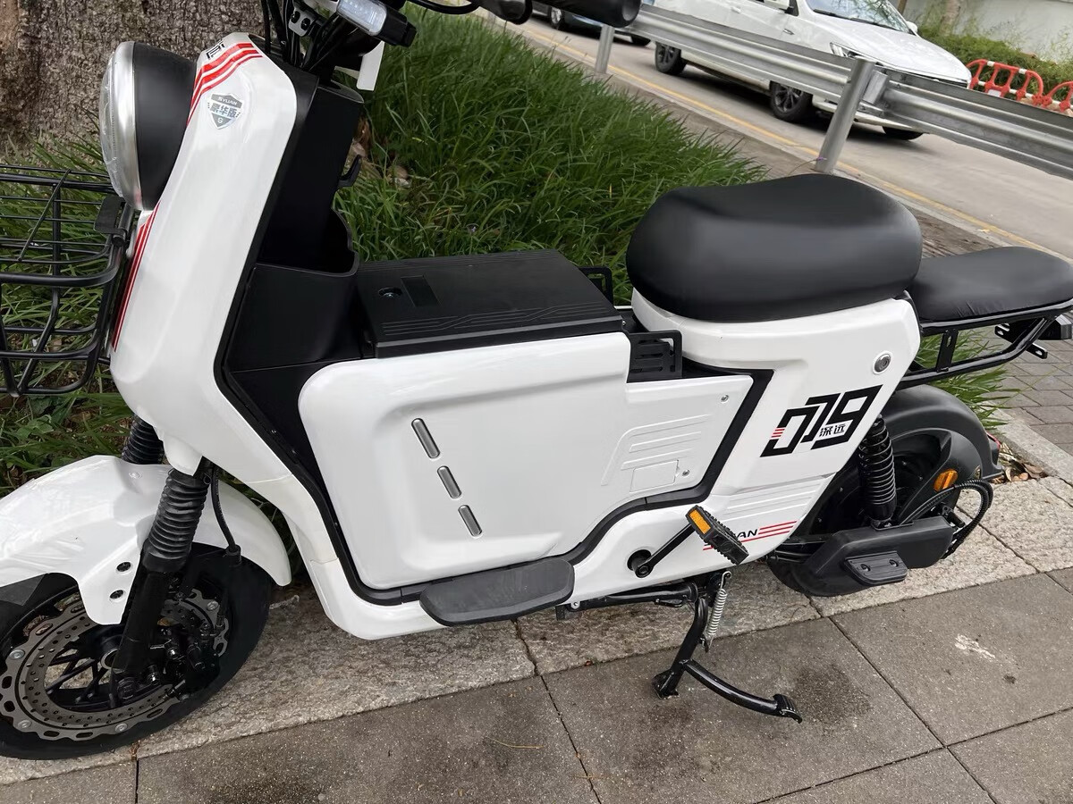 君臣乐适配24款深远009电动车中置箱深远009四季星009格士铃009新中箱