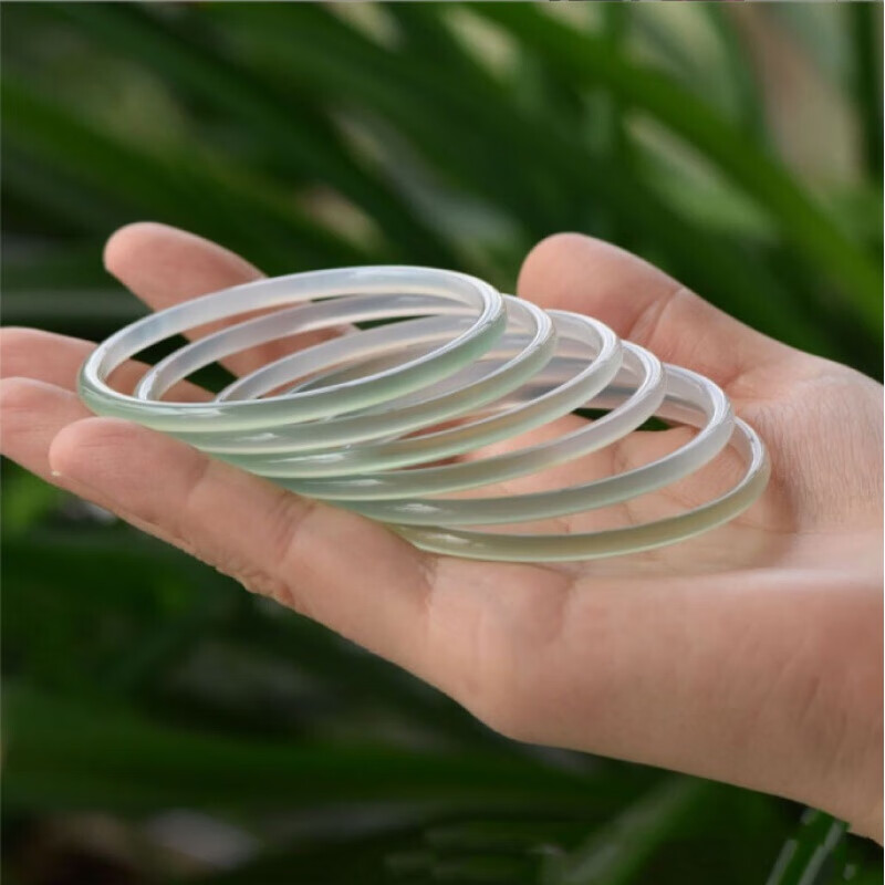 大·生冰种水玛瑙手镯女油青渐变圆条美人条正圈玉髓镯轻奢礼物 4mm