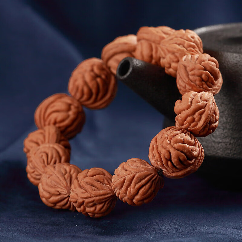 一北 霸王龙纹小桃核手串 文玩秋子核桃手串 龙纹佛珠桃胡手串 龙纹