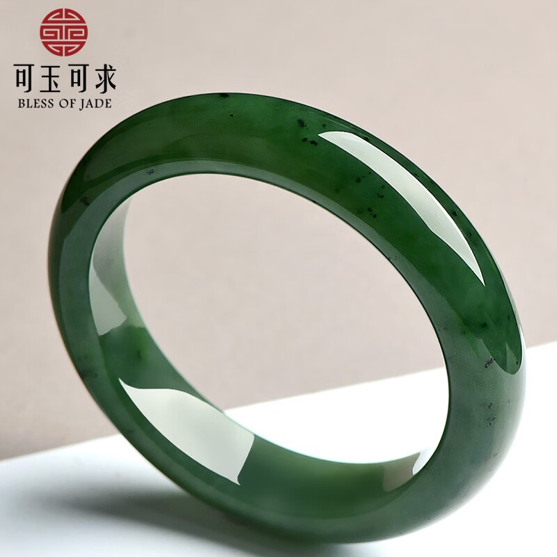 可玉可求直播選貨 和田玉手鐲女款 正裝寬條菠菜綠碧玉鐲子 玉石手鐲子 內(nèi)徑約64-65毫米
