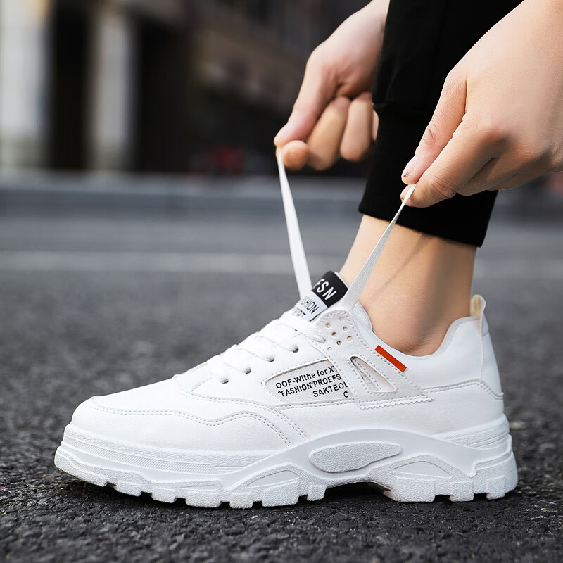 尘就福建晋江男鞋品牌运动鞋中国的鞋都泉州休闲鞋老爹鞋 aq997 白色