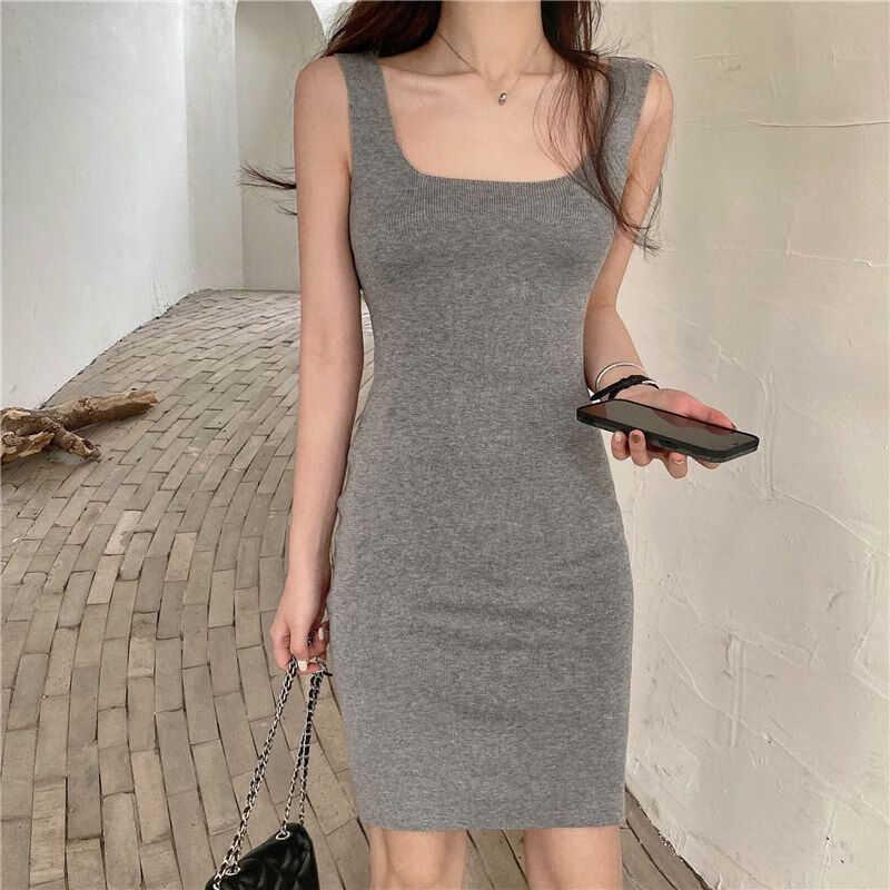 肖摩狄性感连衣裙秋冬紧身低胸包臀一步裙大码女装春夏穿搭针织打底