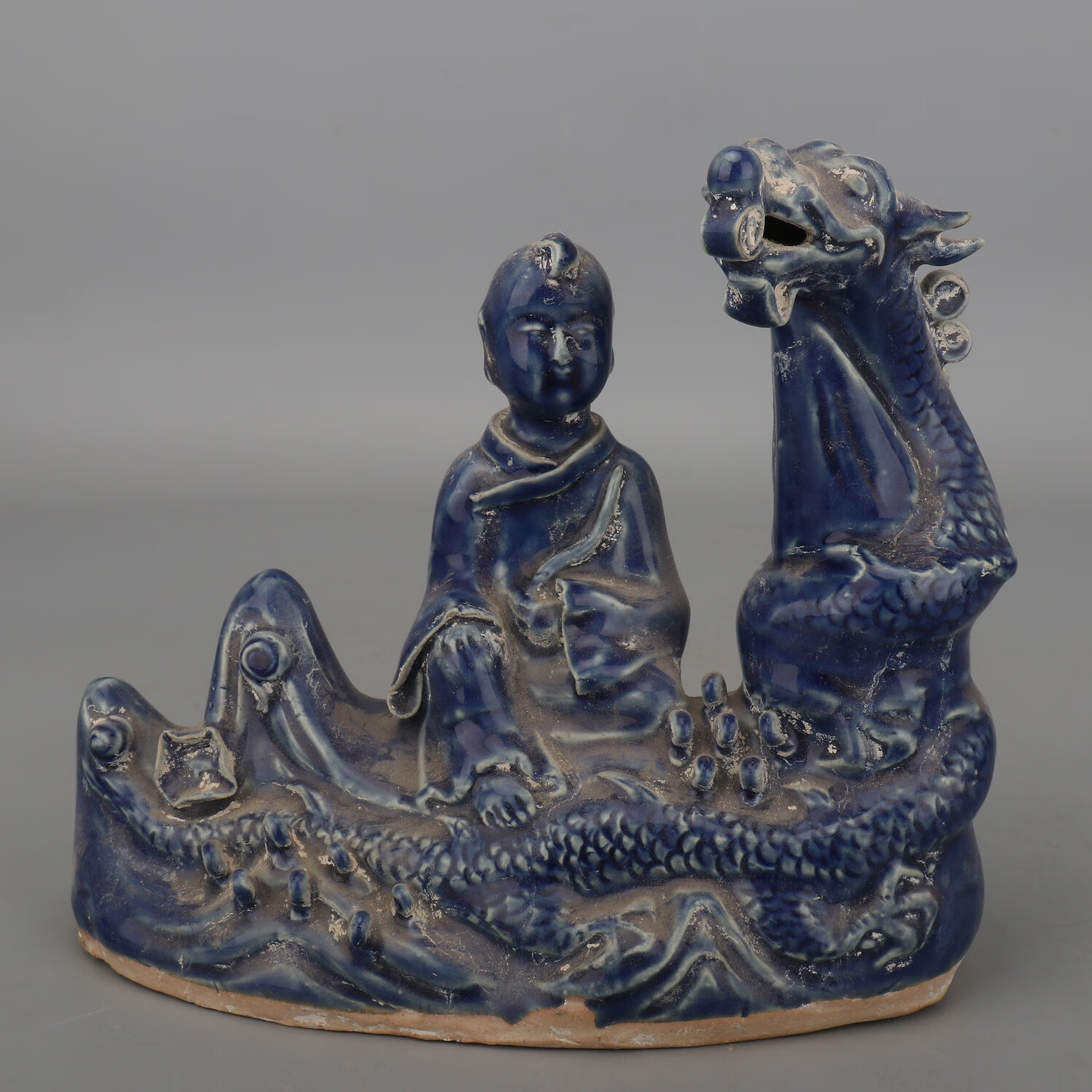 护家元霁蓝釉雕刻童子乘龙舟笔架雕塑 仿古瓷器古玩古董老货旧货送礼