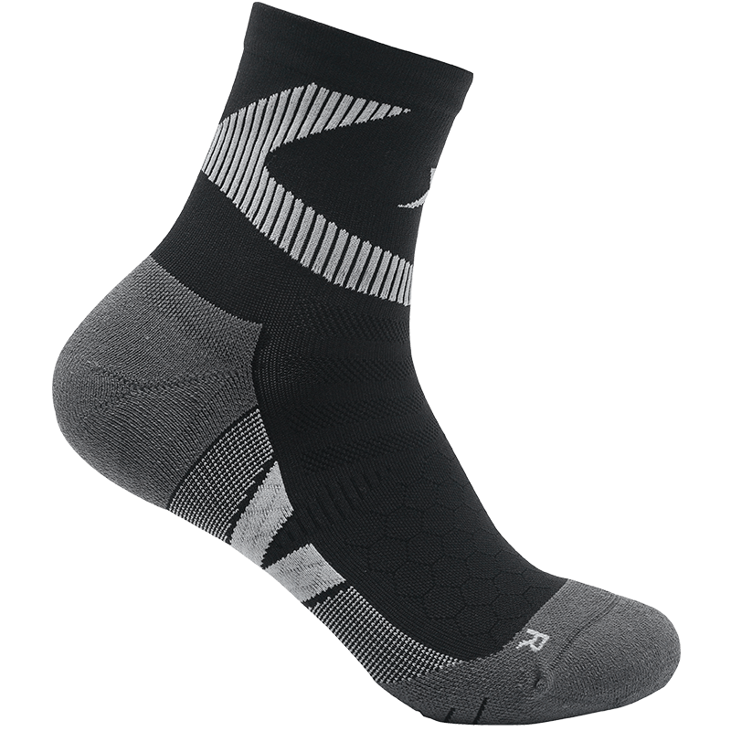 �ز���XTEP��רҵ�������ܲ����д����ж�Ͳ�˶�������͸������ë���������� ��ɫ-����20km+ ����