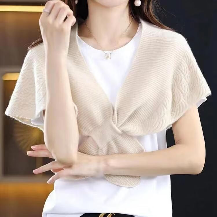 唐知玥披肩春秋款针织小披肩减龄鱼尾纹外搭小披肩名媛风春夏护颈椎