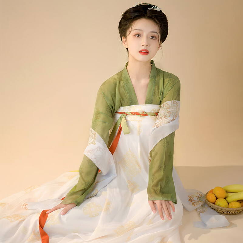 唐朝时期女性服装图片