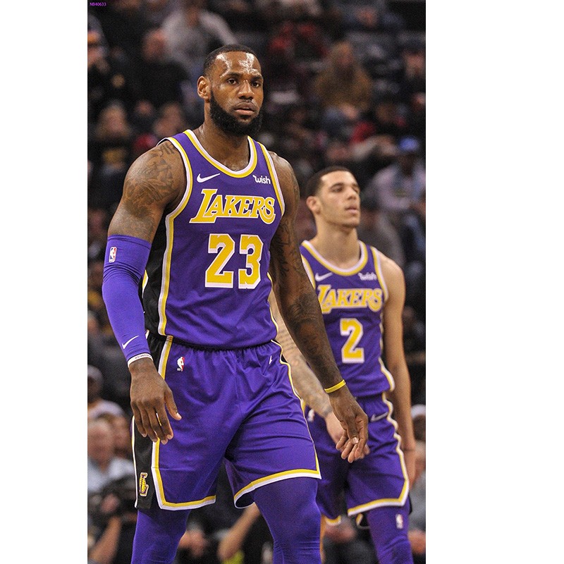 nba赛季|NBA赛季或取消!勒布朗詹姆斯怒怼电视台:我们是罢赛,不是延期