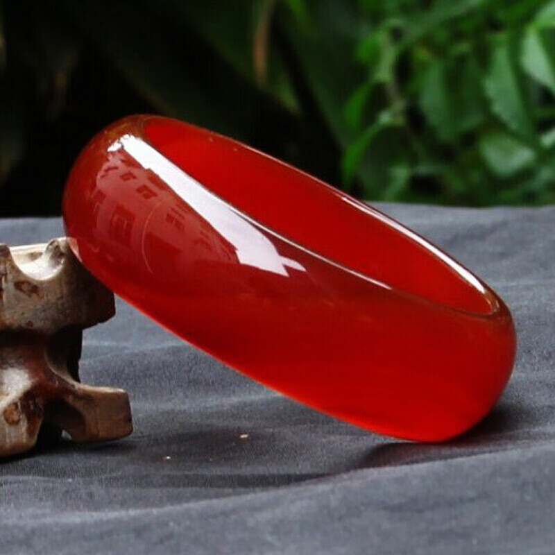 春龙精雕玛瑙手镯红玉髓玛瑙玉手镯 时尚红女士手镯 玉石玉镯炫石为玉