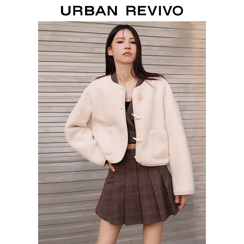 UR预售2023秋冬女装时尚休闲温柔减龄少女异形纽扣外套UWL130034 象牙白 S高性价比高么？