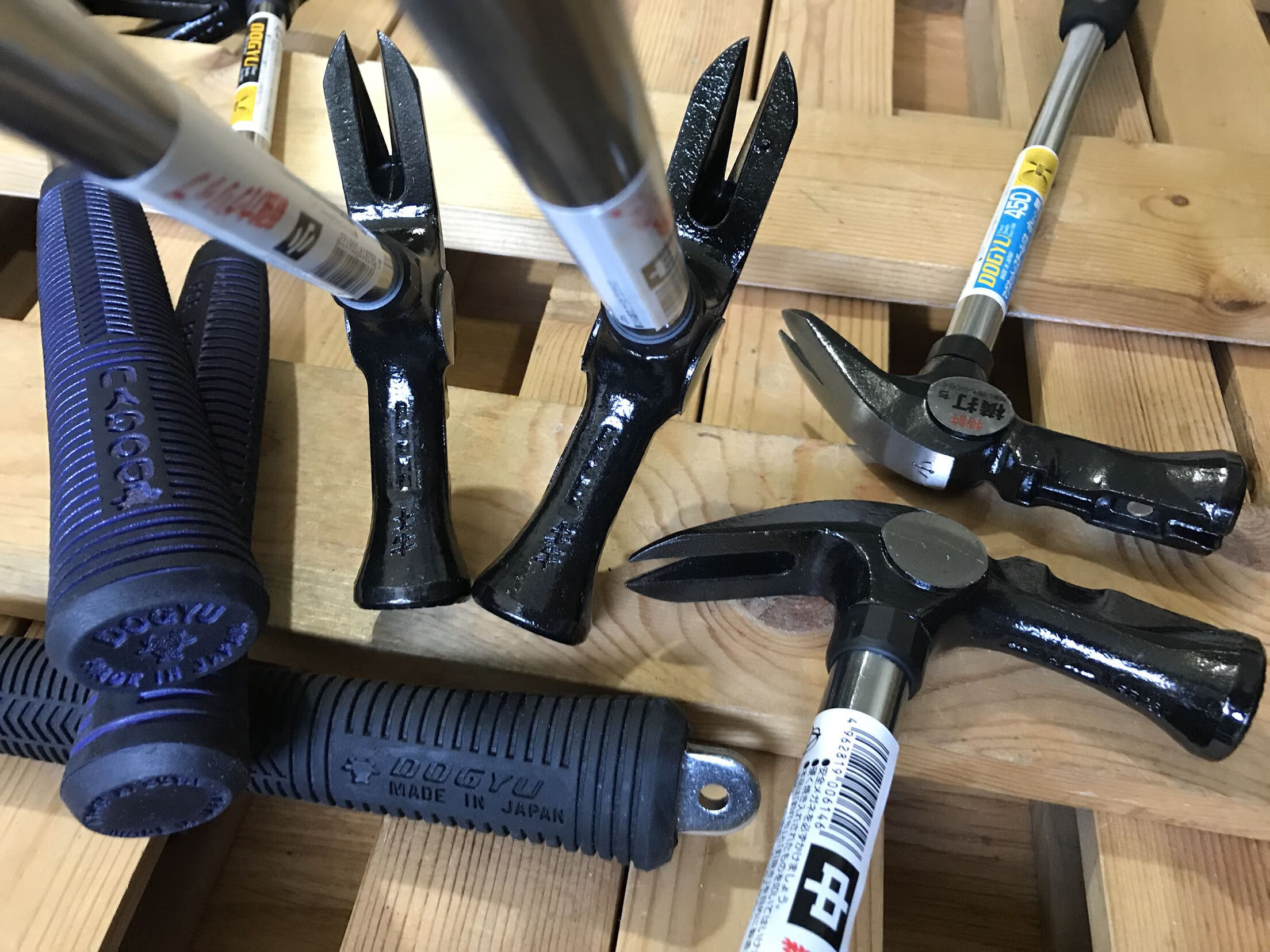 日本制造进口土牛锤子 dogyu木工加长钢柄有磁免拿钉铝模锤 小 磁