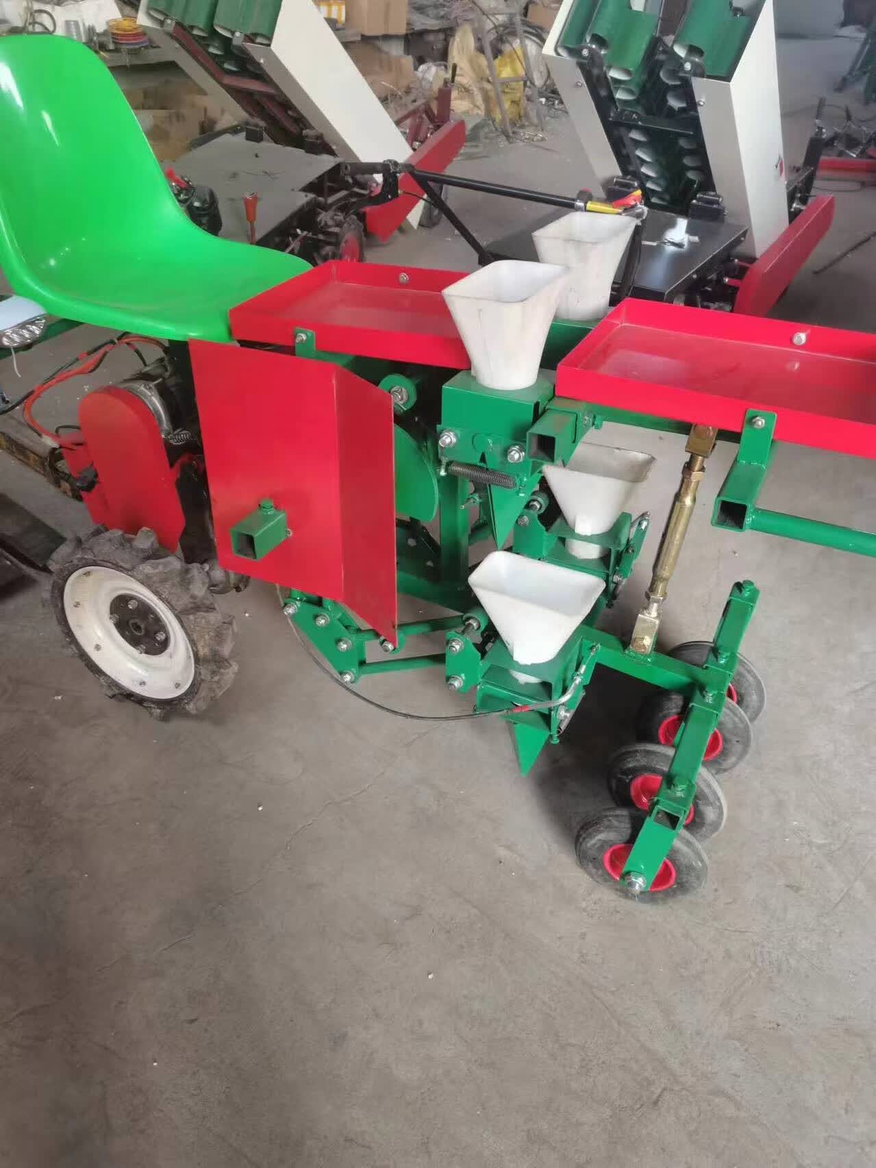 厂家直销自走式小型秧苗移栽机家用多功能辣椒 白菜蔬菜移栽机 170