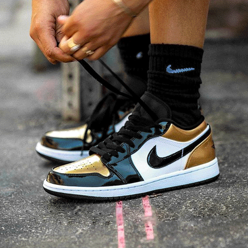 1 aj1运动潮流时尚缓震耐磨实战休闲篮球鞋 cq9447-cq9487-700黑金