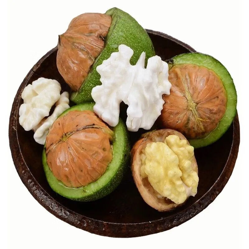 译蒙之味【顺丰】四川大凉山新鲜湿核桃去青皮核桃薄皮绿皮现摘生嫩山黑桃 净重5斤【核桃夹+网兜+彩箱】