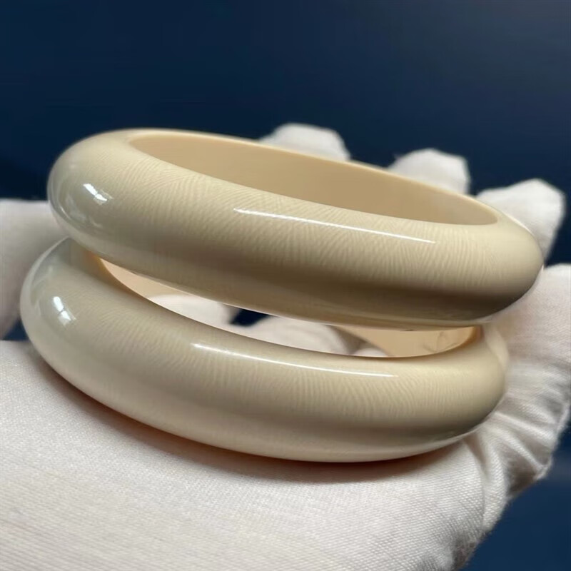 艺香天然猛犸象牙冰料 2.0血料爆满纹贵妃手镯 送礼女神1.