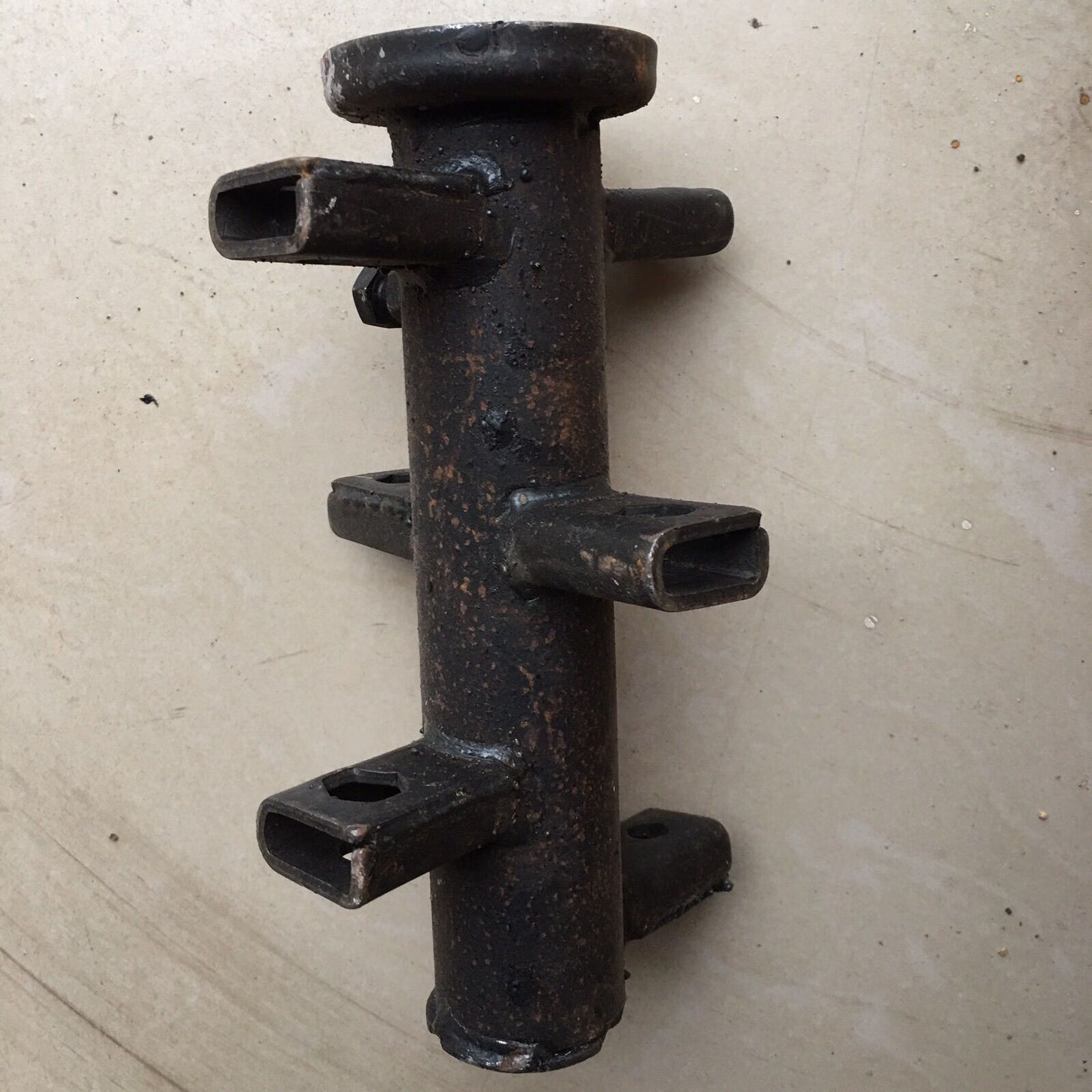 好运马101121手扶拖拉机短轴六花旋耕机刀架刀轴旋耕机配套短轴刀轴