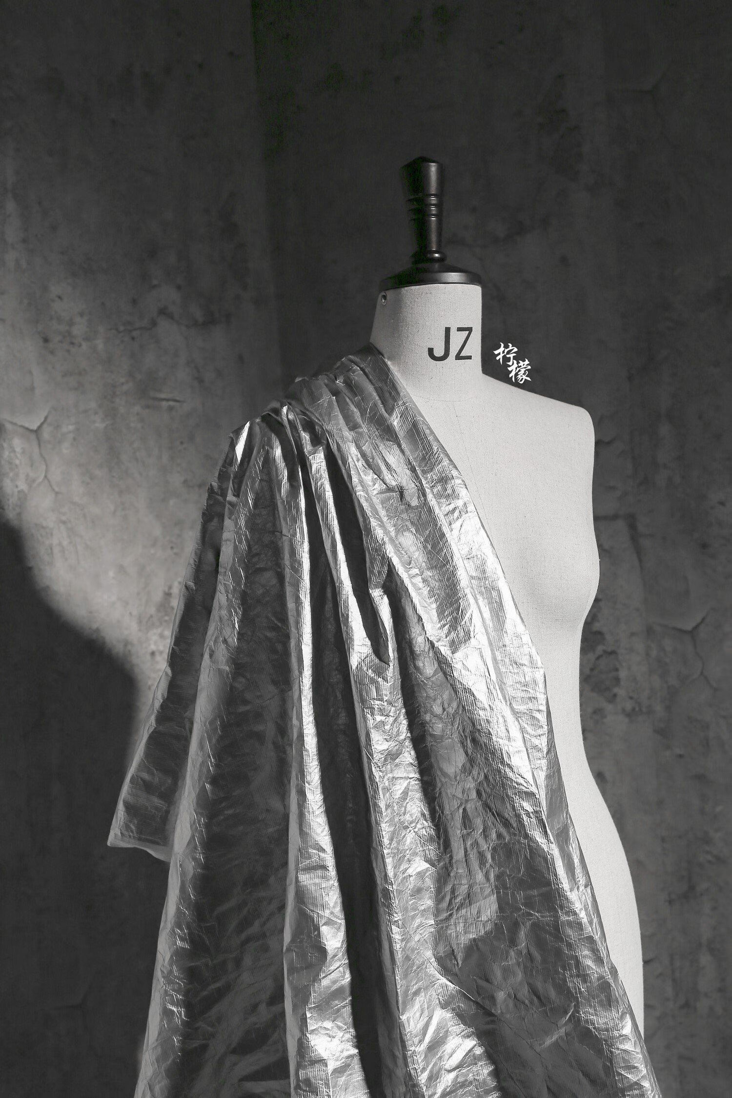 睿爸银色纸面料水立体塑型服布料背景改造布置设计 银色_半米价