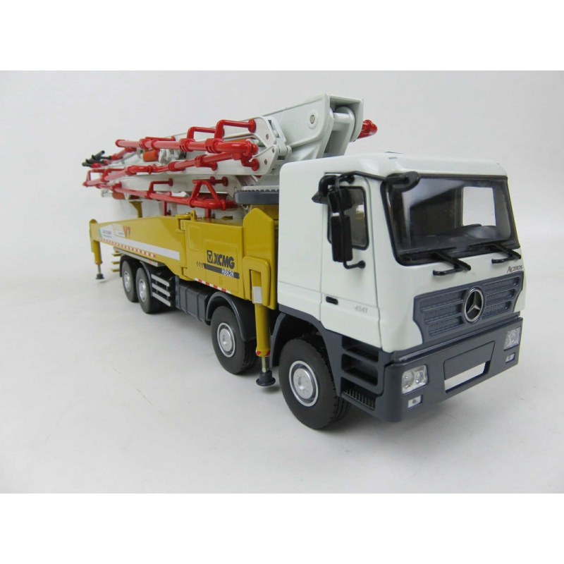 35施维英混凝土泵车 62米v7合金车模型奔驰底盘赠礼工程车 徐工原厂