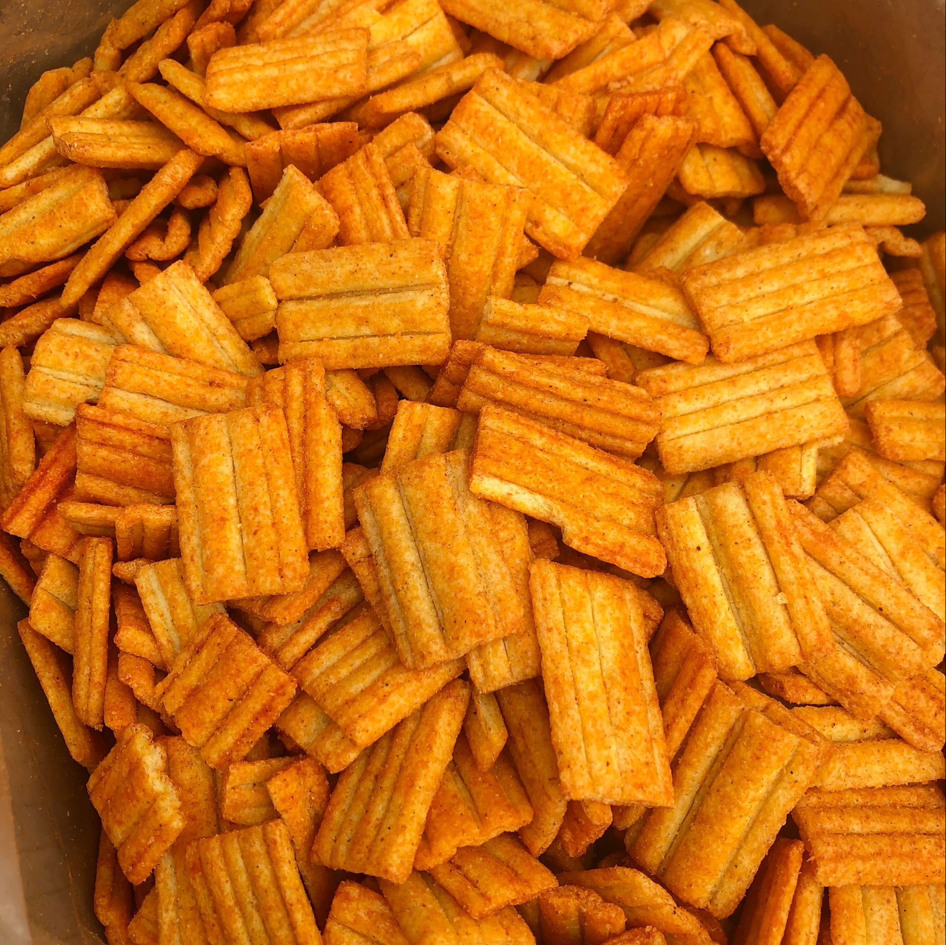 南宵麻辣锅巴5斤大包装甜锅巴五香口味散装玉米杂粮锅巴整箱零食小吃