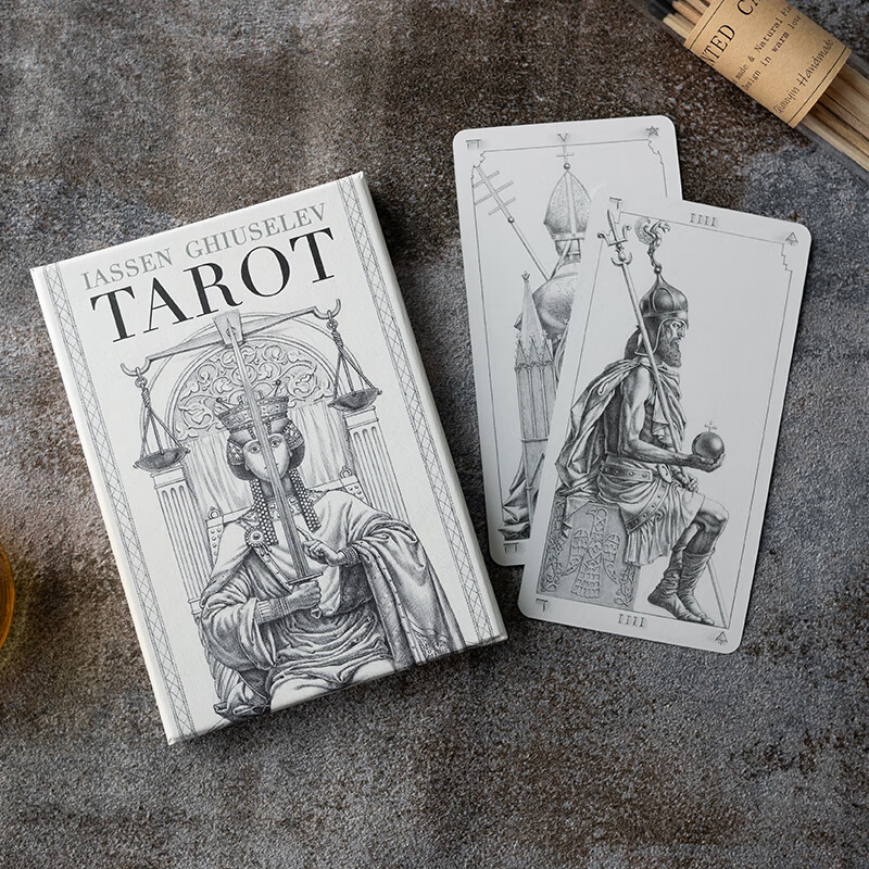 塔罗牌 iassen ghiuselev tarot 22张桌游卡 22张大阿卡纳 英文解说