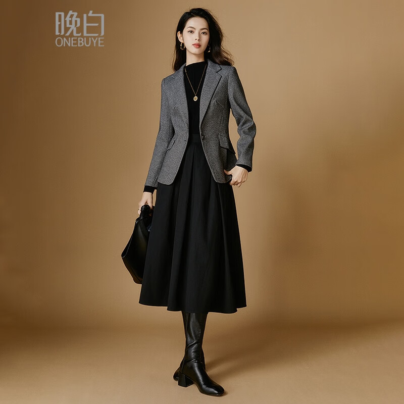 晚白【断码清仓】2026春季气质时尚短外套纯色翻领修身百搭毛料外套 灰色 M