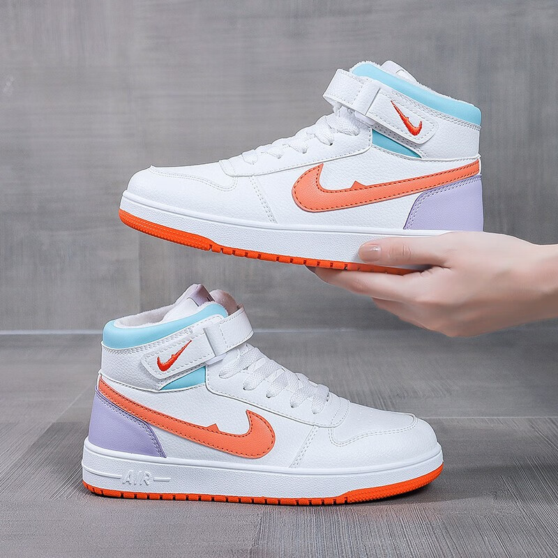 智乐眯aj女鞋新款女生加棉保暖高帮板鞋时尚百搭潮流校园风女生休闲鞋