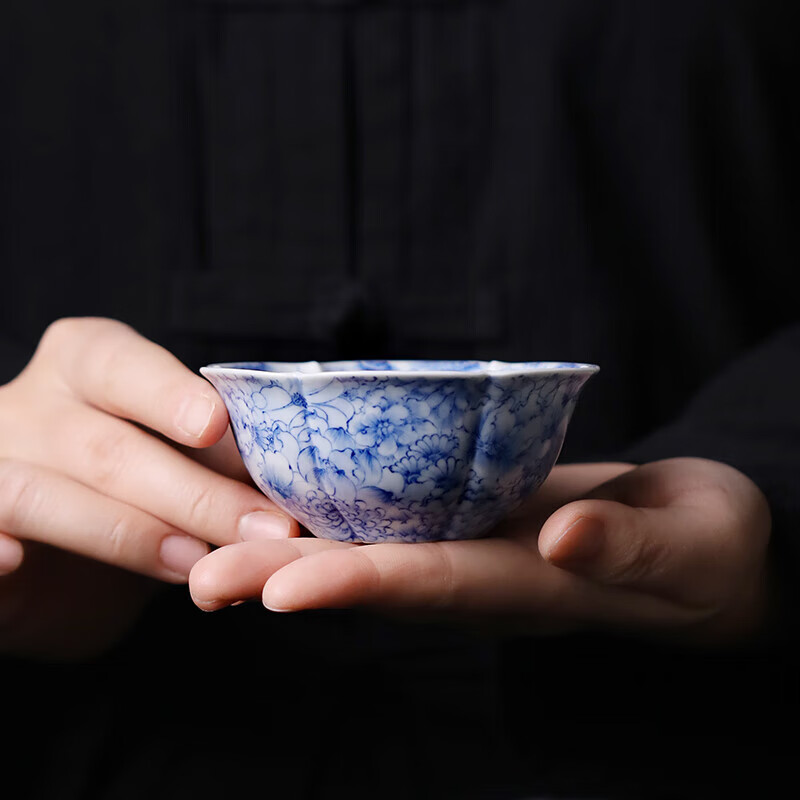 乙御前茶具手绘青花凤凰穿万花花口杯青樵轩品茗杯主个人杯品茗杯主人