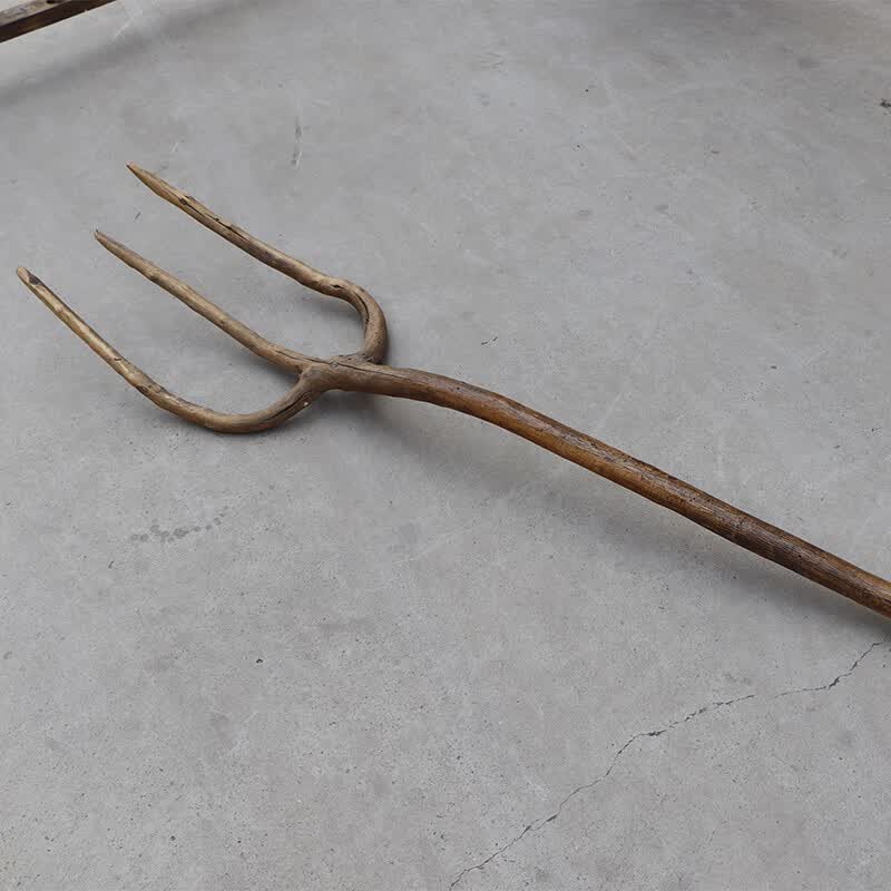 芭莎娜民俗老物件农具套装耙子铲子叉子旧工具怀旧纪念收藏品农耕摆件