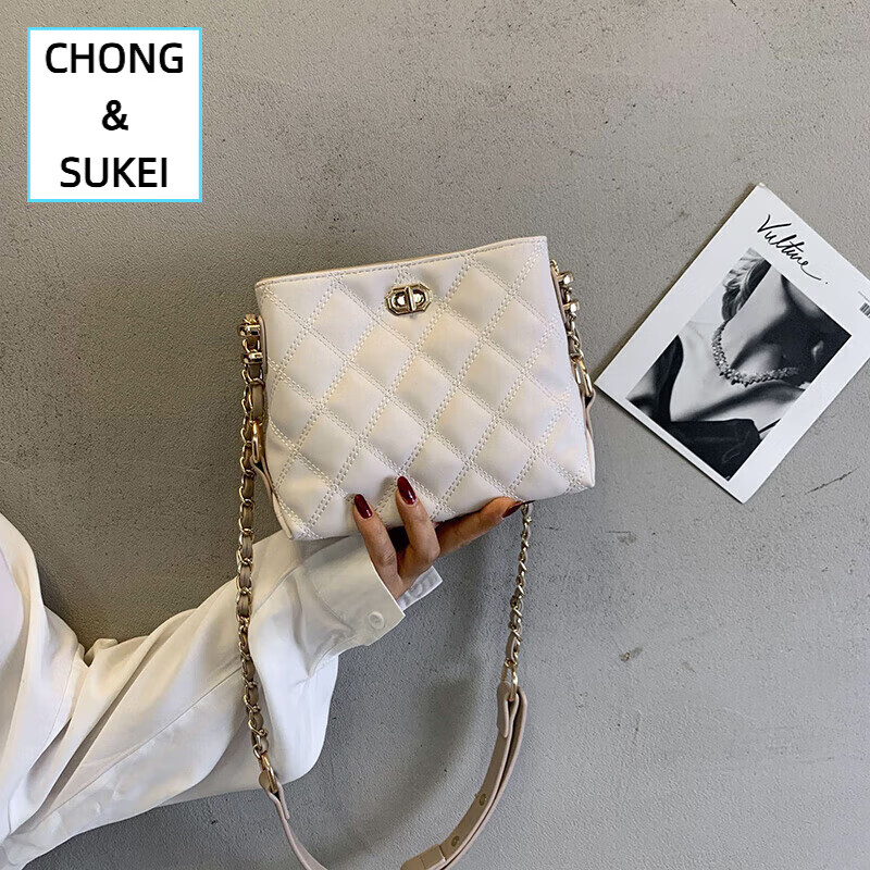 【生日礼物】小&ck女包百搭斜挎小包2022新款秋冬单肩水桶包链条时尚女士包包 米白色