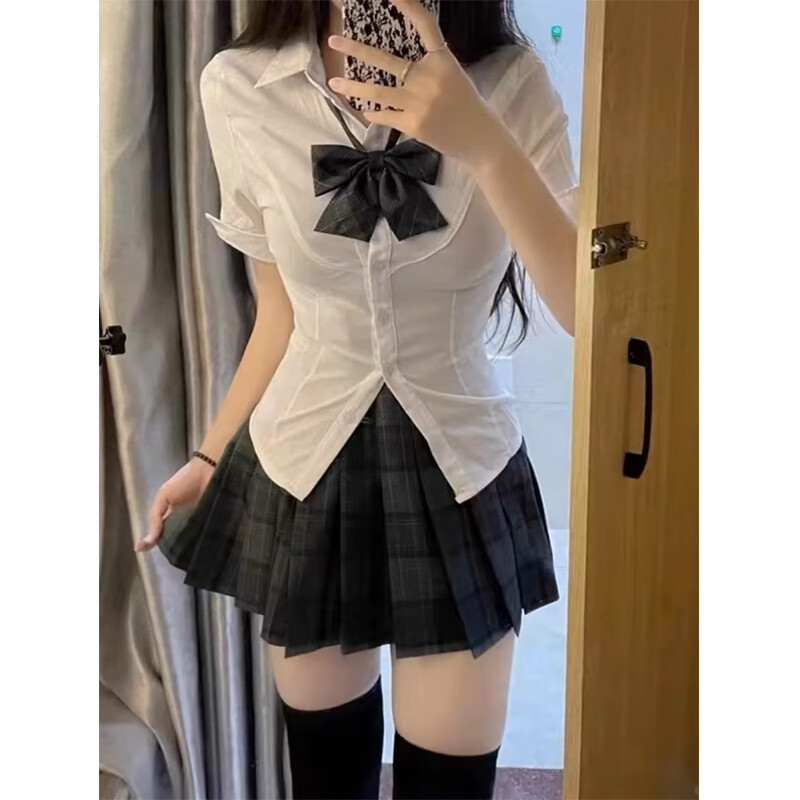 小野七天JK制服套装百褶短裙女学院风收腰短袖衬衫格裙套装两款蝴蝶结随机 白色短袖+碳灰短裙【套装】 M