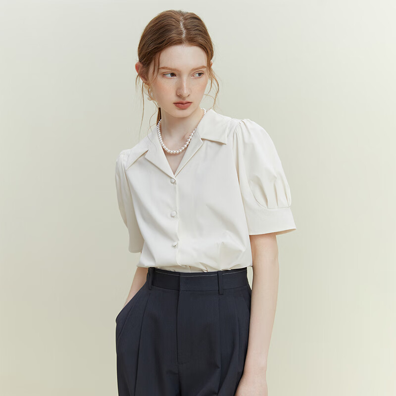范思蓝恩23FS12179法式短袖衬衫女设计感小众夏季职业面试衬衣 椰奶白 M