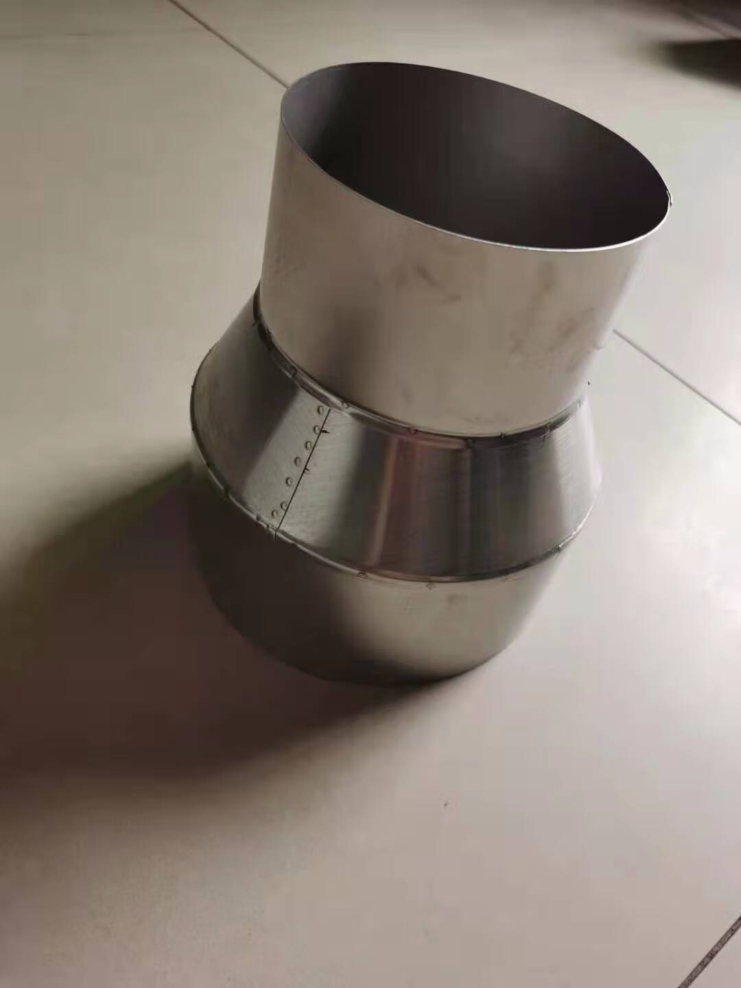 褚袆卉 不锈钢烟筒排烟管304加厚炉筒子弯头家用取暖炉烟囱土灶炉柴火
