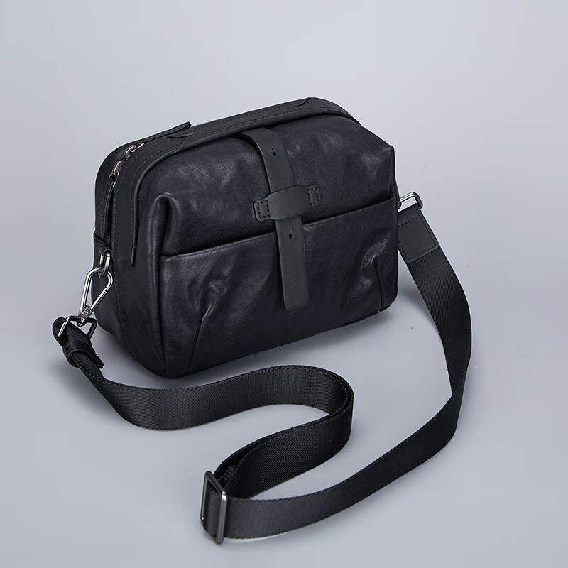 mospoke新款斜挎包男大容量舒适植鞣头层牛皮时尚商务男单肩包机车包