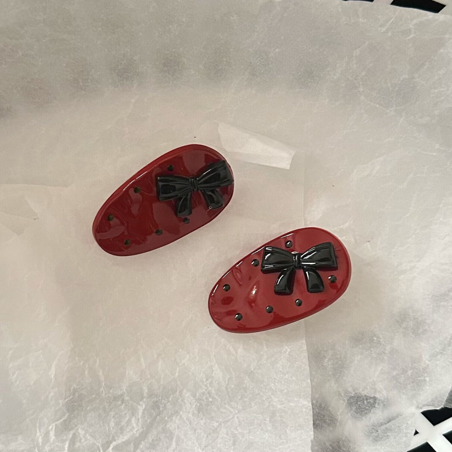 ��5Ԫ5�������㡿1��װʱ�к�ɫ��Შ�㷢�� ��ϵ�߼�����Ů����