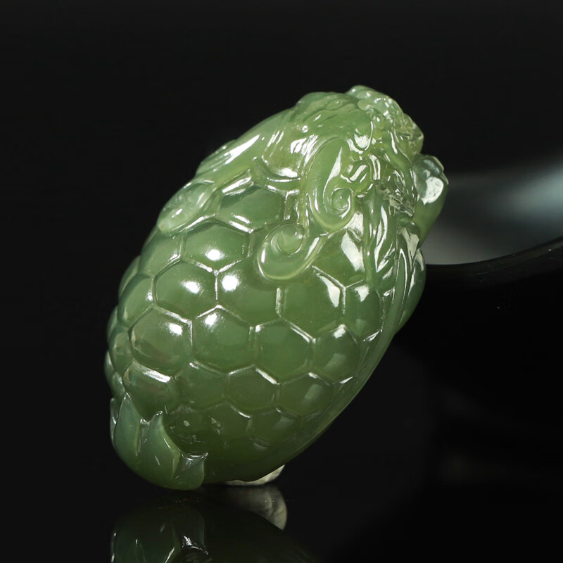 俊山美玉新疆和田玉龙龟吊坠湖水绿精品玉坠男士项链 湖水绿龙龟