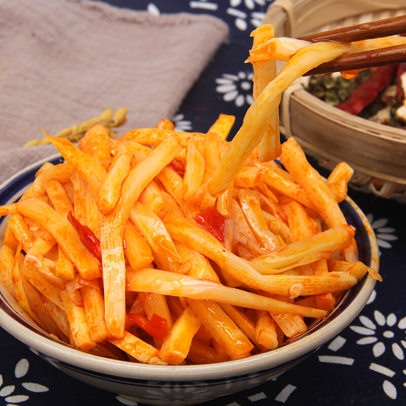 虎钢馋酱菜红油脆笋剁椒麻竹笋丝整箱十斤微辣小咸菜下饭菜香脆散装10