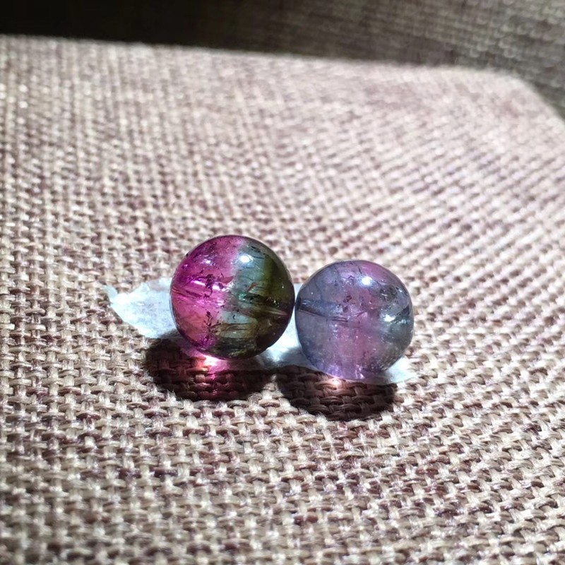 君政收藏款西瓜碧玺猫眼单珠 色彩浓郁 有猫眼效应 晶体通透 搭配多宝