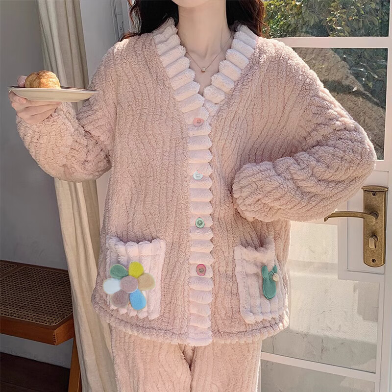 莫代尔睡衣女秋冬珊瑚绒甜美花儿加绒加厚保暖休闲可外穿家居服套装均码使用感如何?